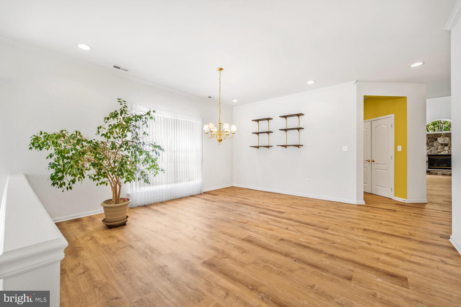 SYMPHONY VILLAGE AT CENTREVILLE - Residential