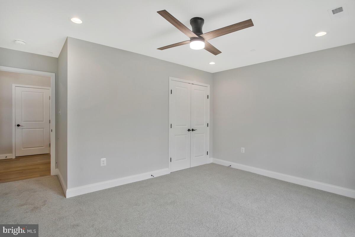 HUNGERFORDS - Residential