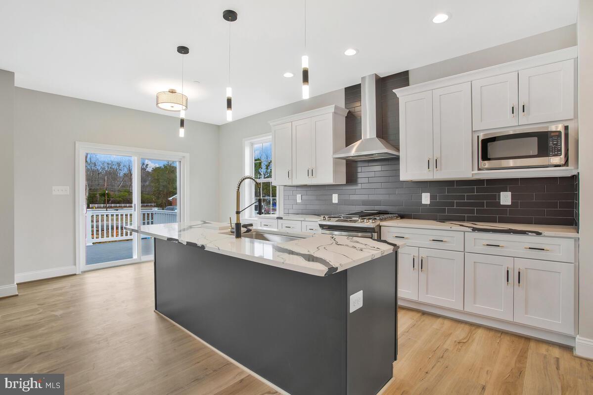 HUNGERFORDS - Residential