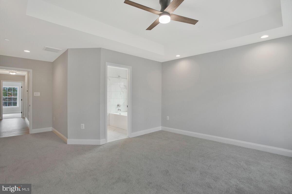 HUNGERFORDS - Residential