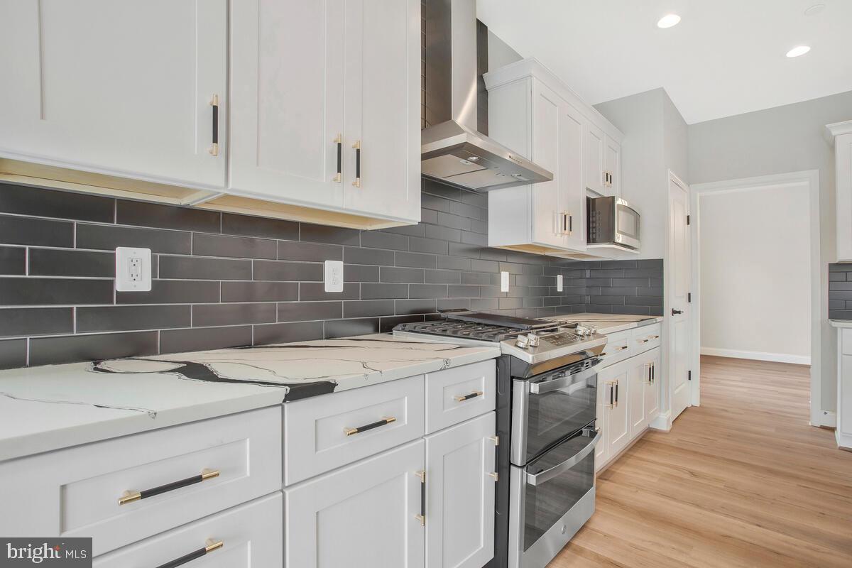 HUNGERFORDS - Residential