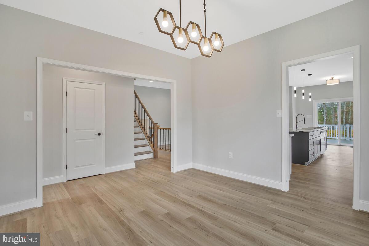 HUNGERFORDS - Residential