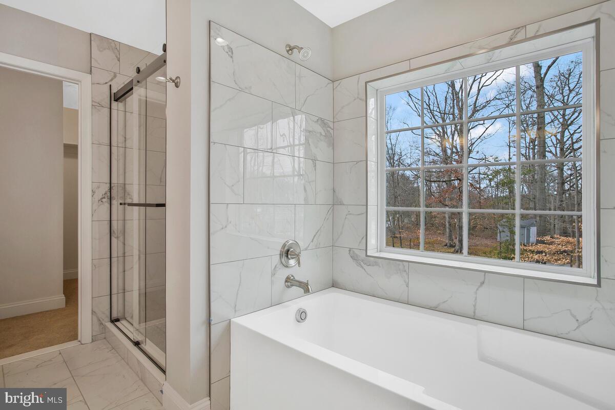 HUNGERFORDS - Residential