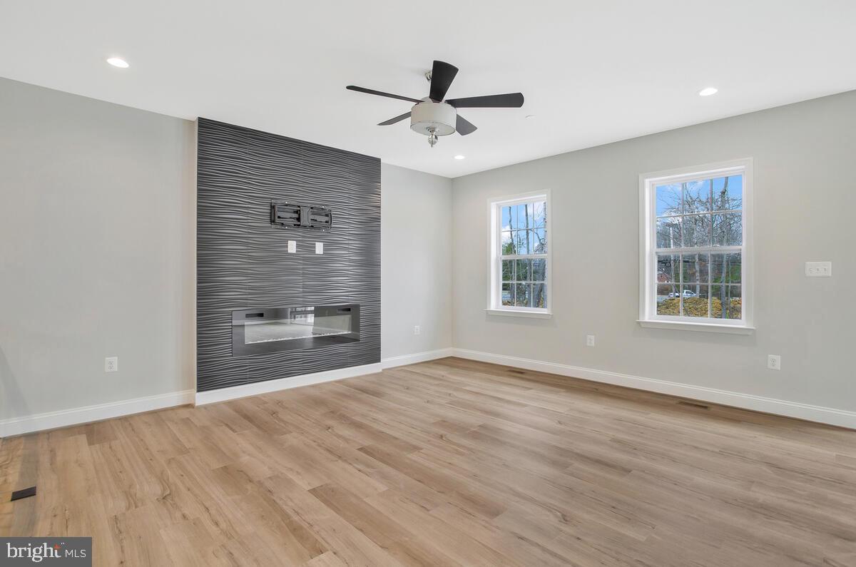 HUNGERFORDS - Residential