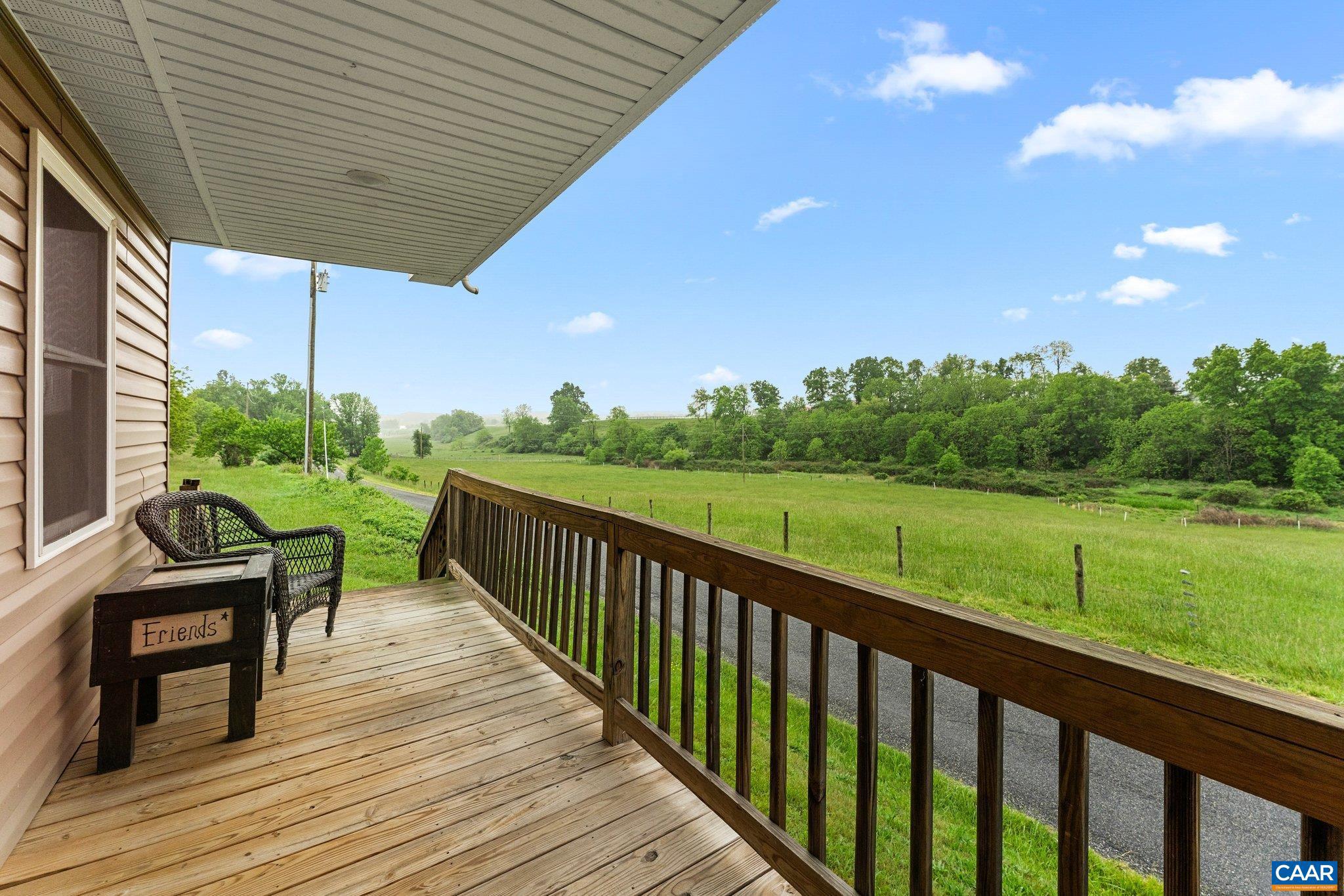 1507 HEWITT RD