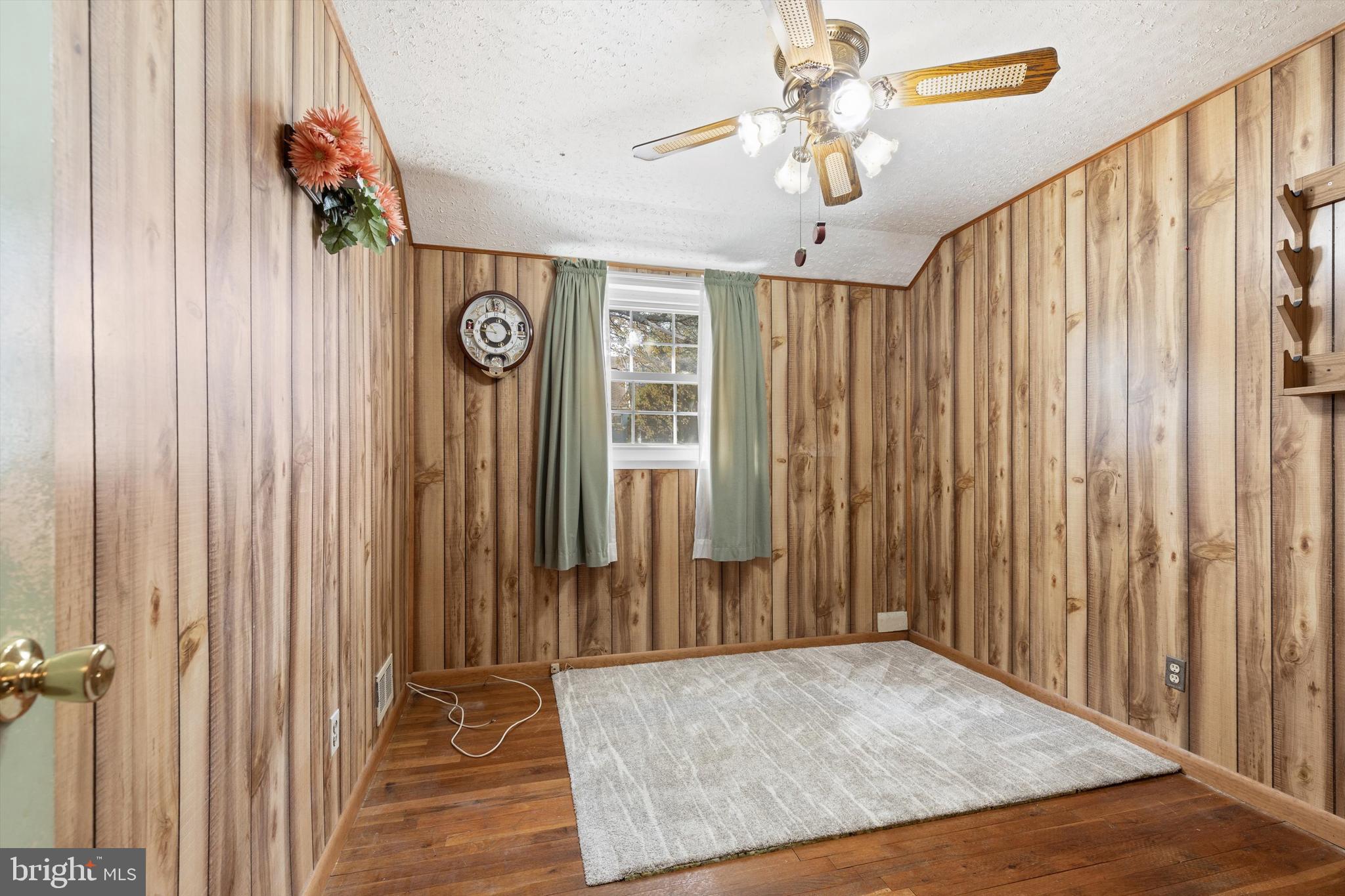 GLENMONT - Residential