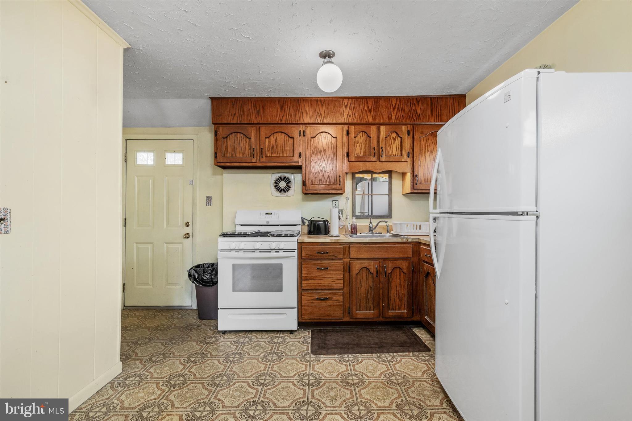 GLENMONT - Residential