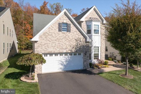 Photo of 20 Bellingham Drive, KENDALL PARK, NJ 08824 (MLS # NJMX2010722) Photo of 20 Bellingham Drive, KENDALL PARK, NJ 08824 (MLS # NJMX2010722)