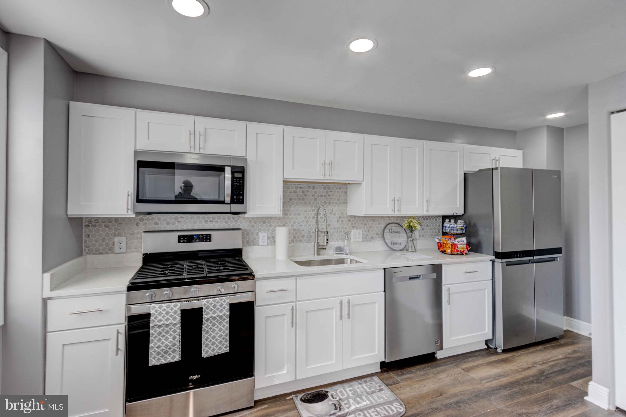 CEDONIA - Residential