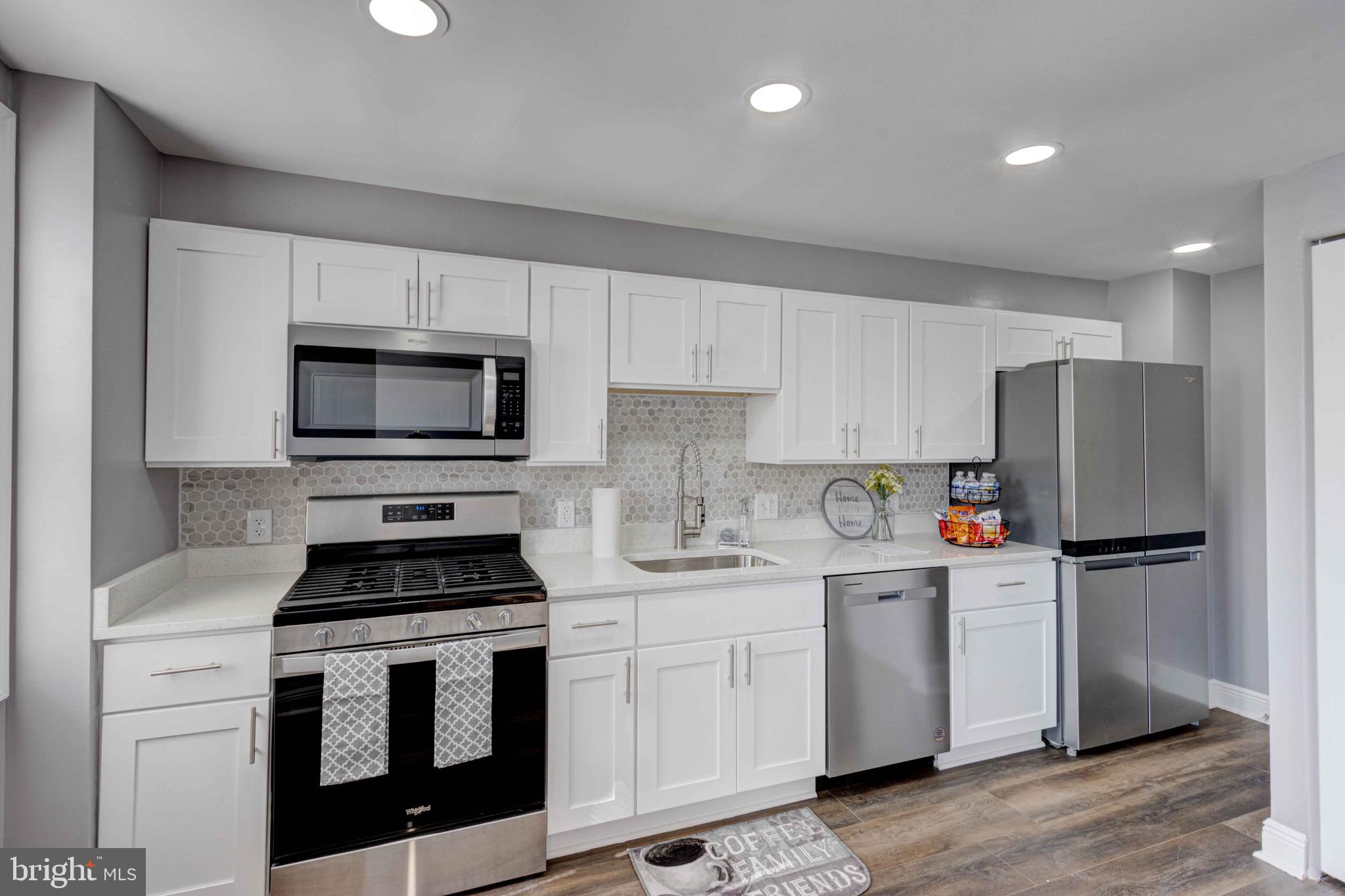 CEDONIA - Residential