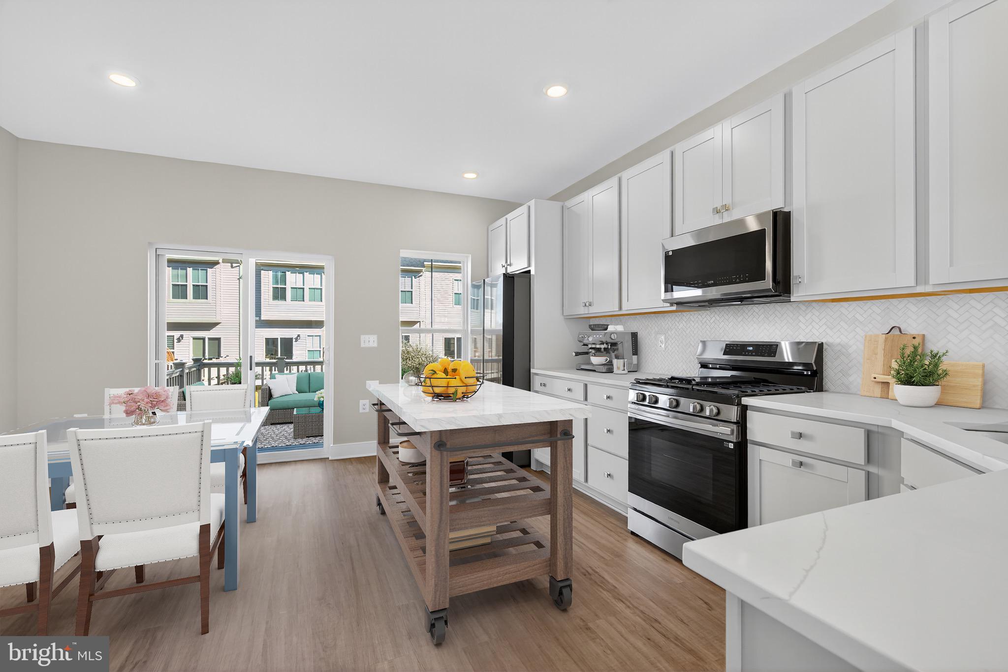 22892 TAWNY PINE SQUARE