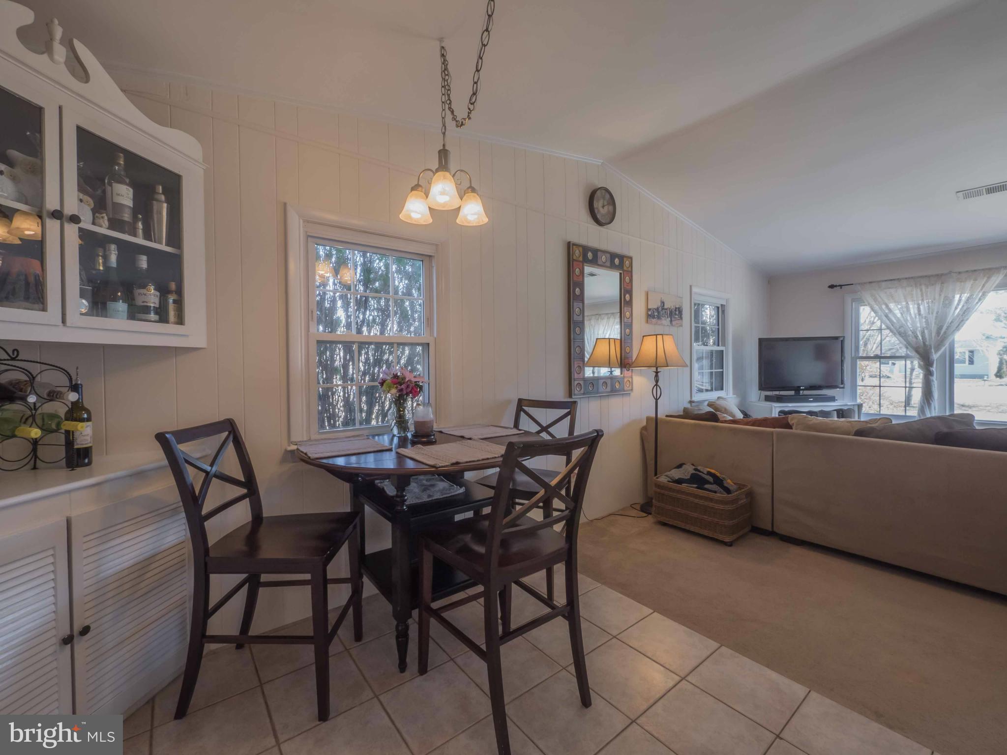 ROMANCOKE ON THE BAY - Residential