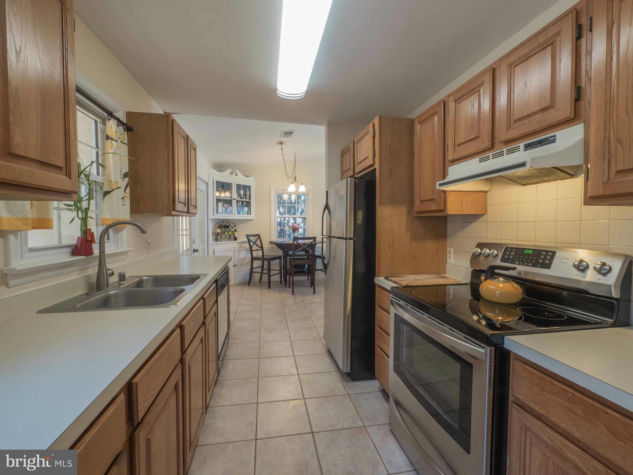 ROMANCOKE ON THE BAY - Residential