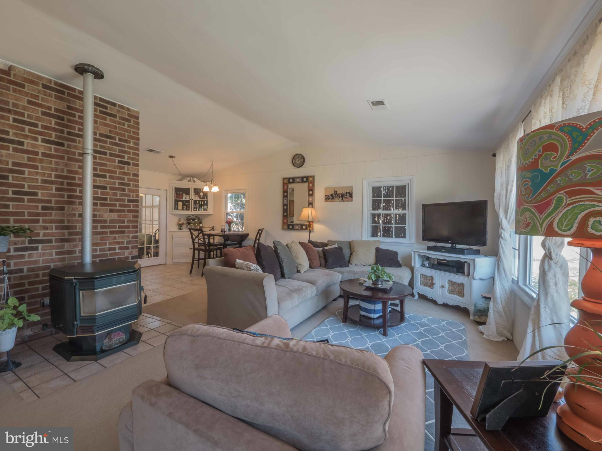 ROMANCOKE ON THE BAY - Residential