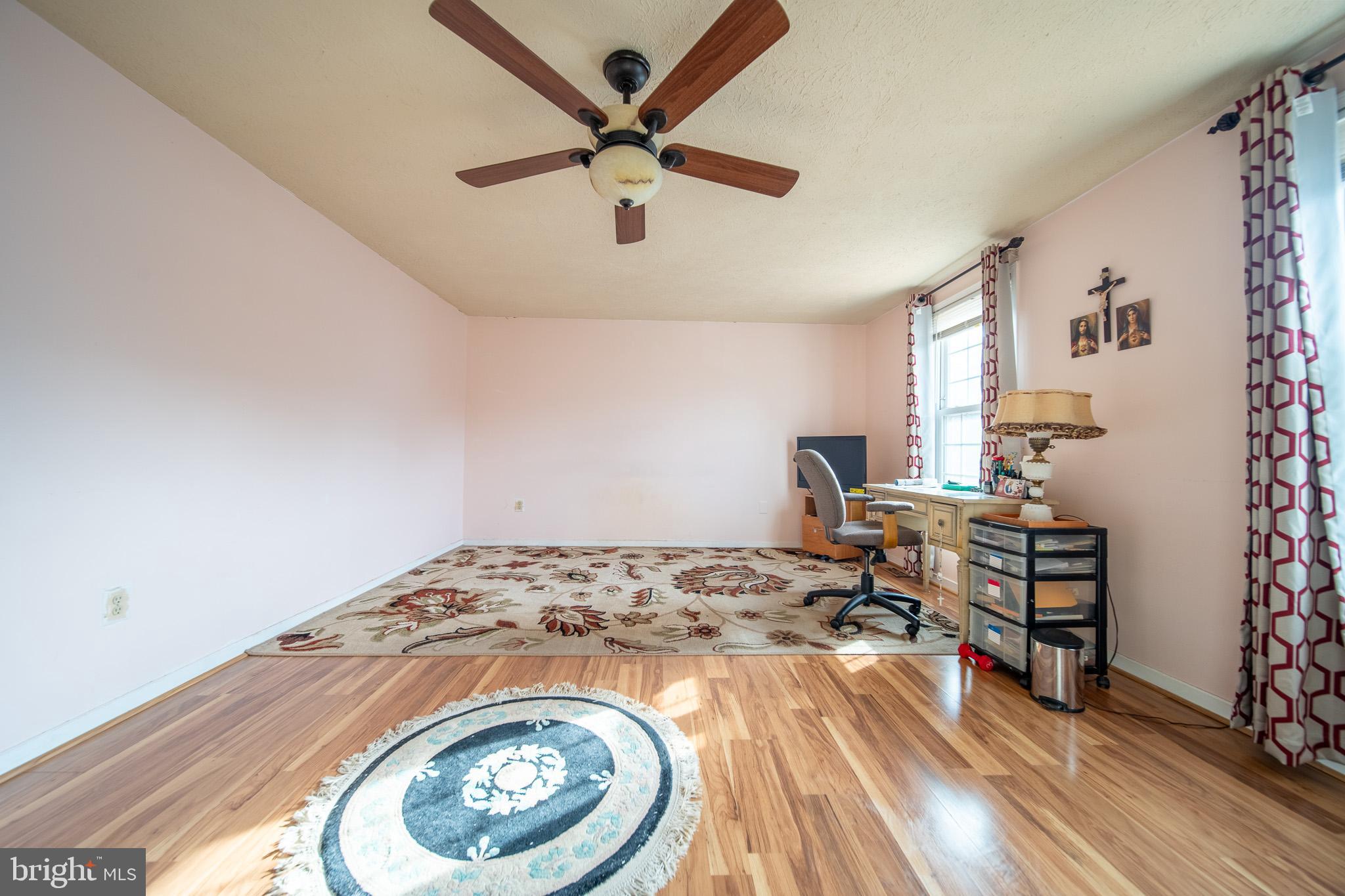 ARLINGTON HEIGHTS - Residential