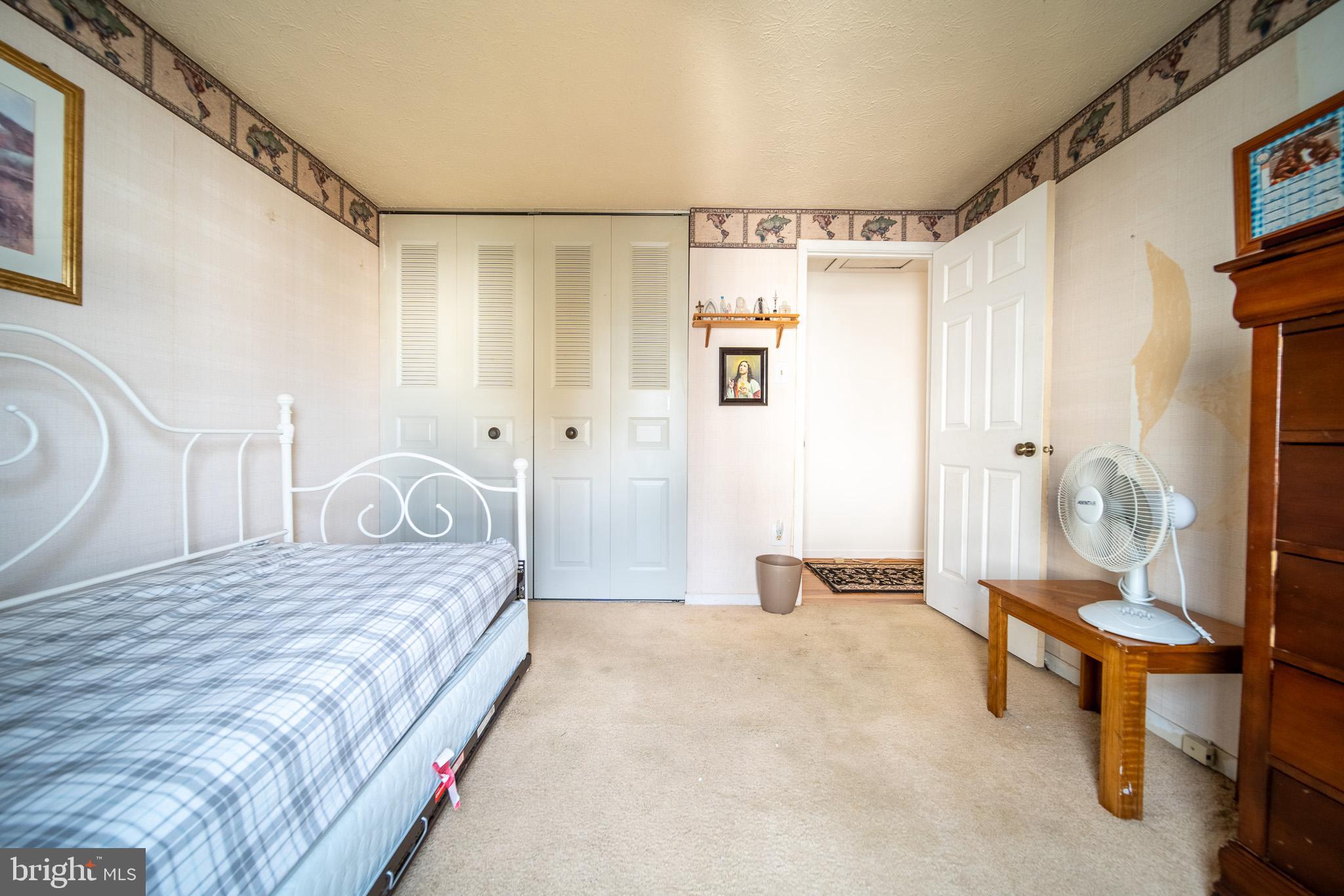 ARLINGTON HEIGHTS - Residential