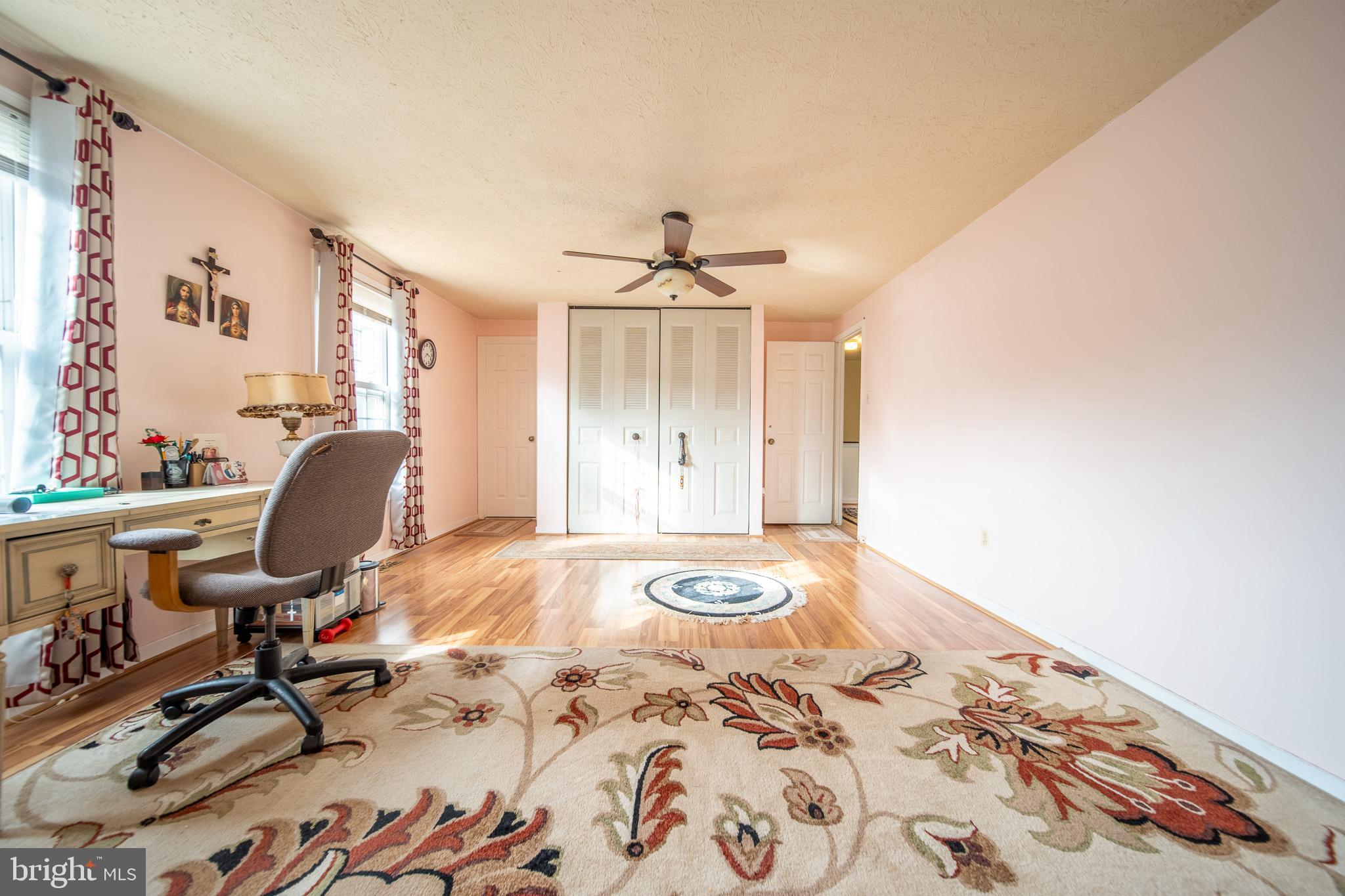 ARLINGTON HEIGHTS - Residential