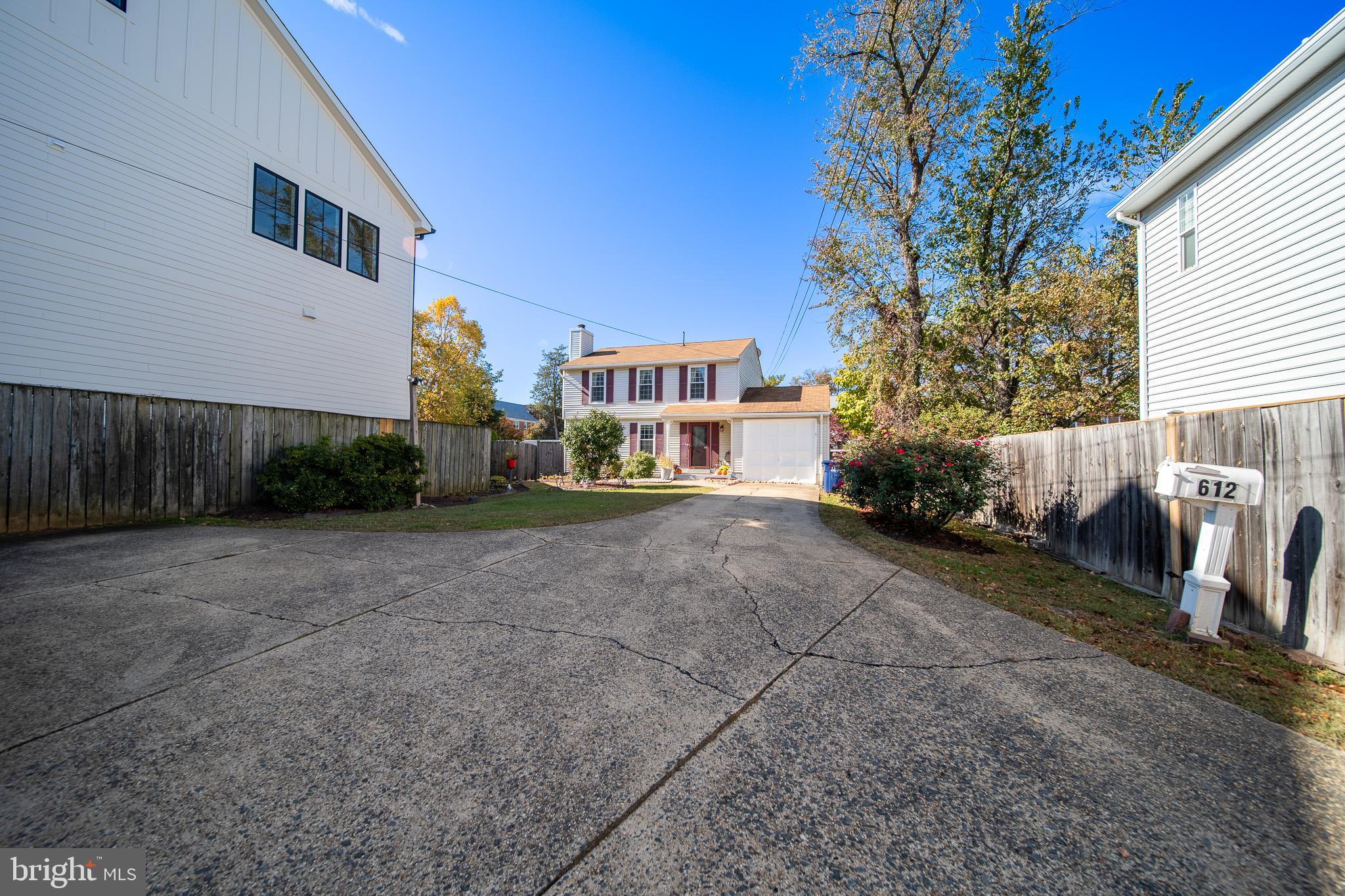 ARLINGTON HEIGHTS - Residential