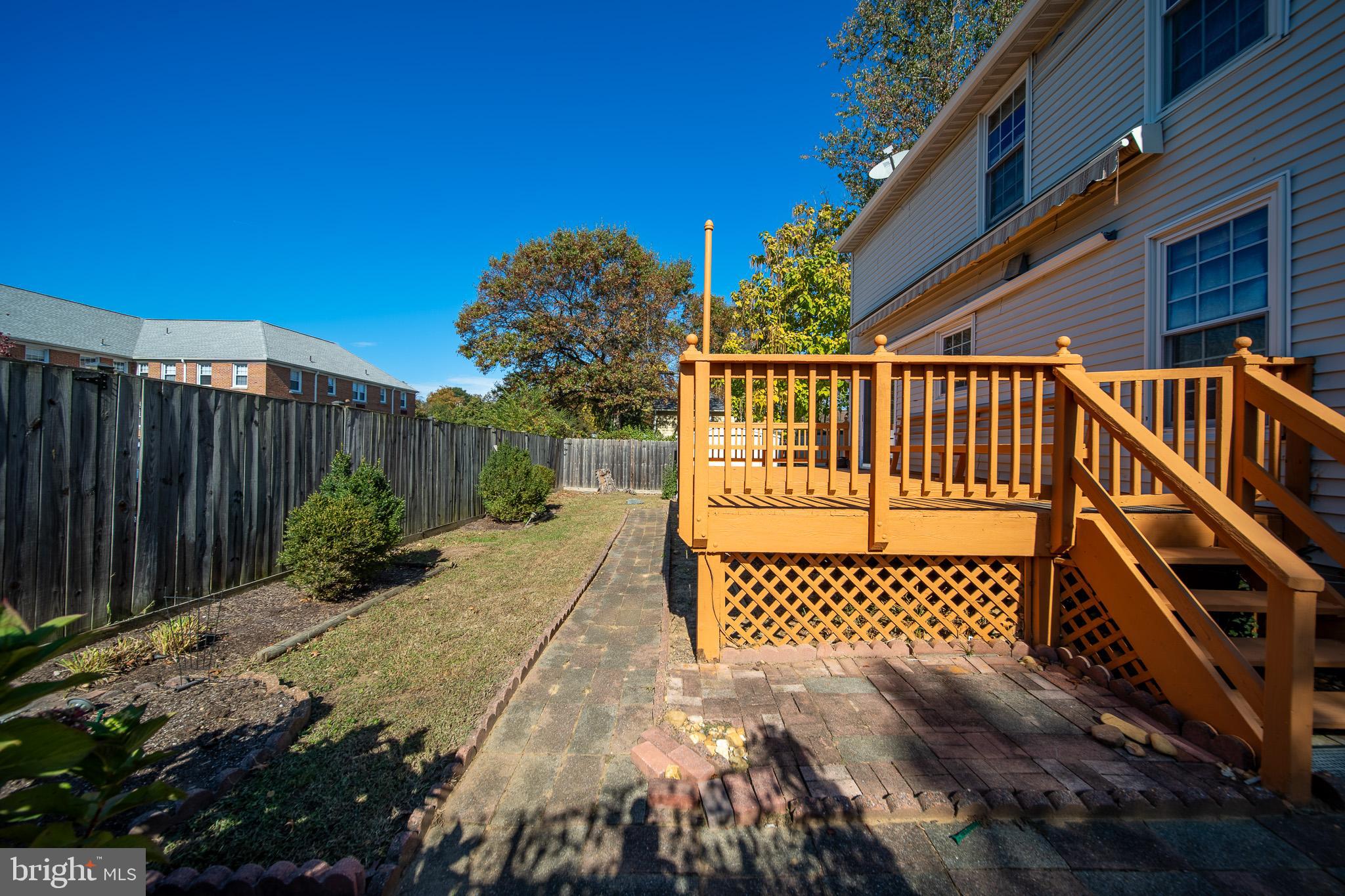 ARLINGTON HEIGHTS - Residential