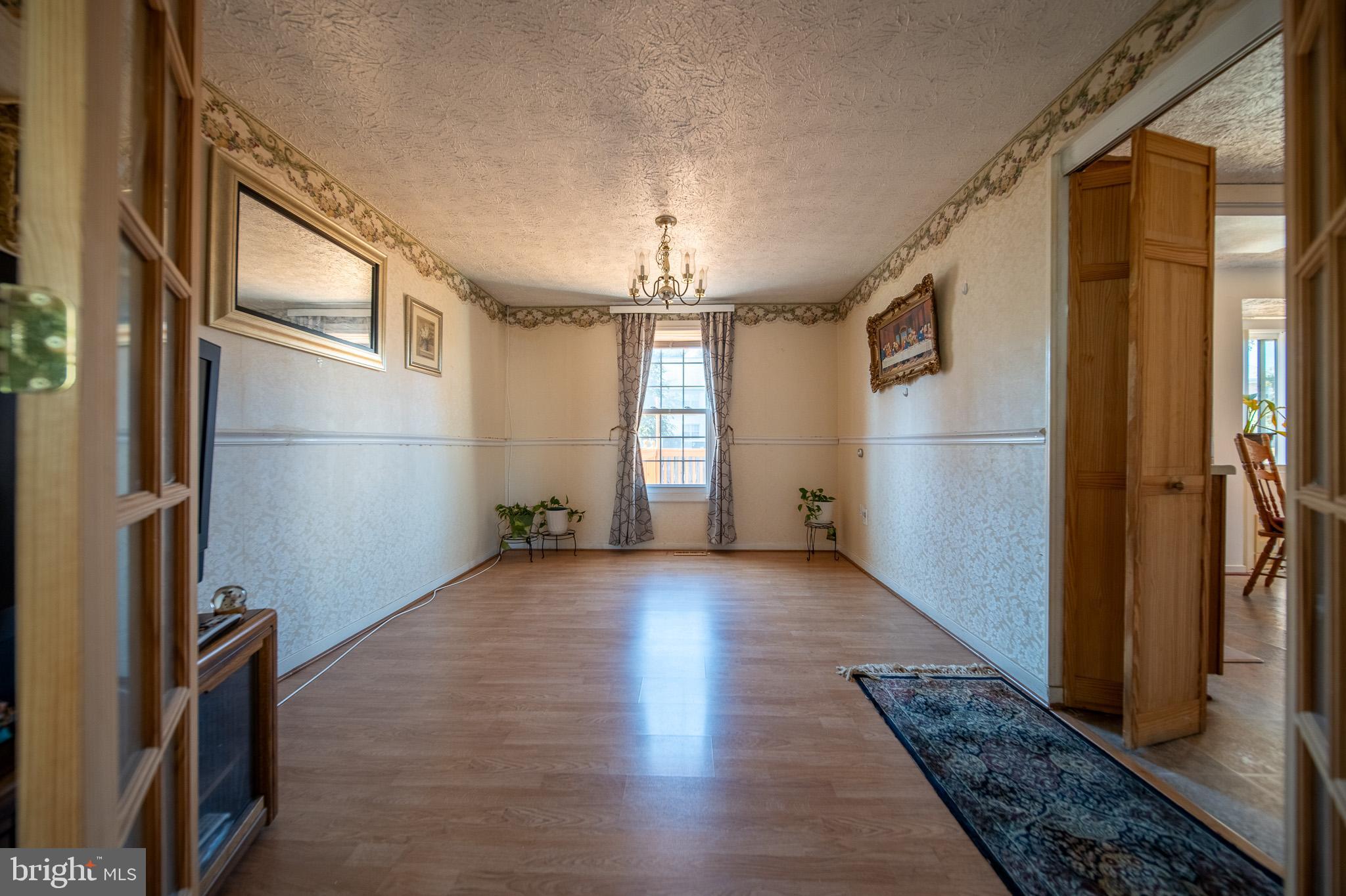 ARLINGTON HEIGHTS - Residential