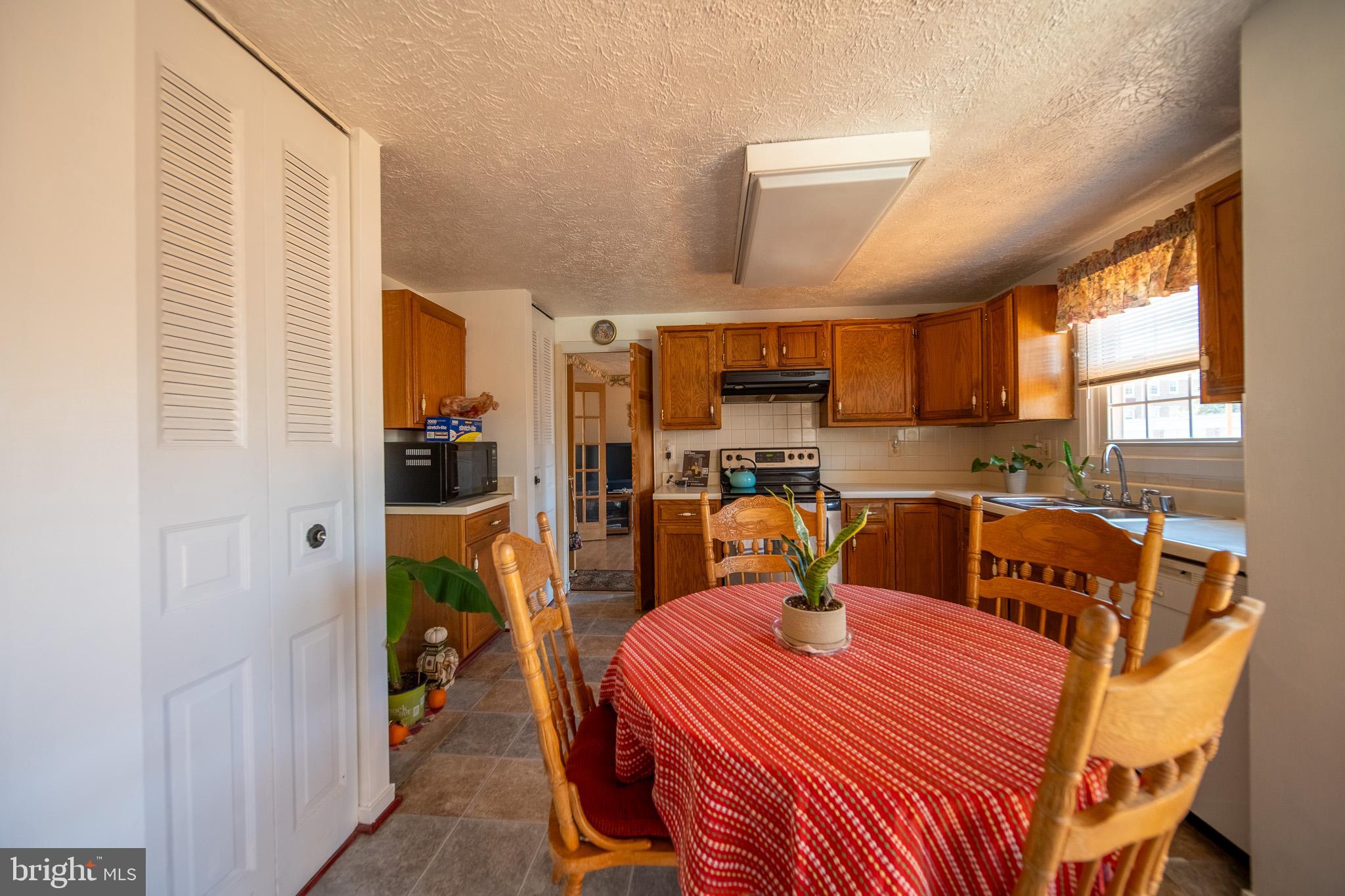 ARLINGTON HEIGHTS - Residential