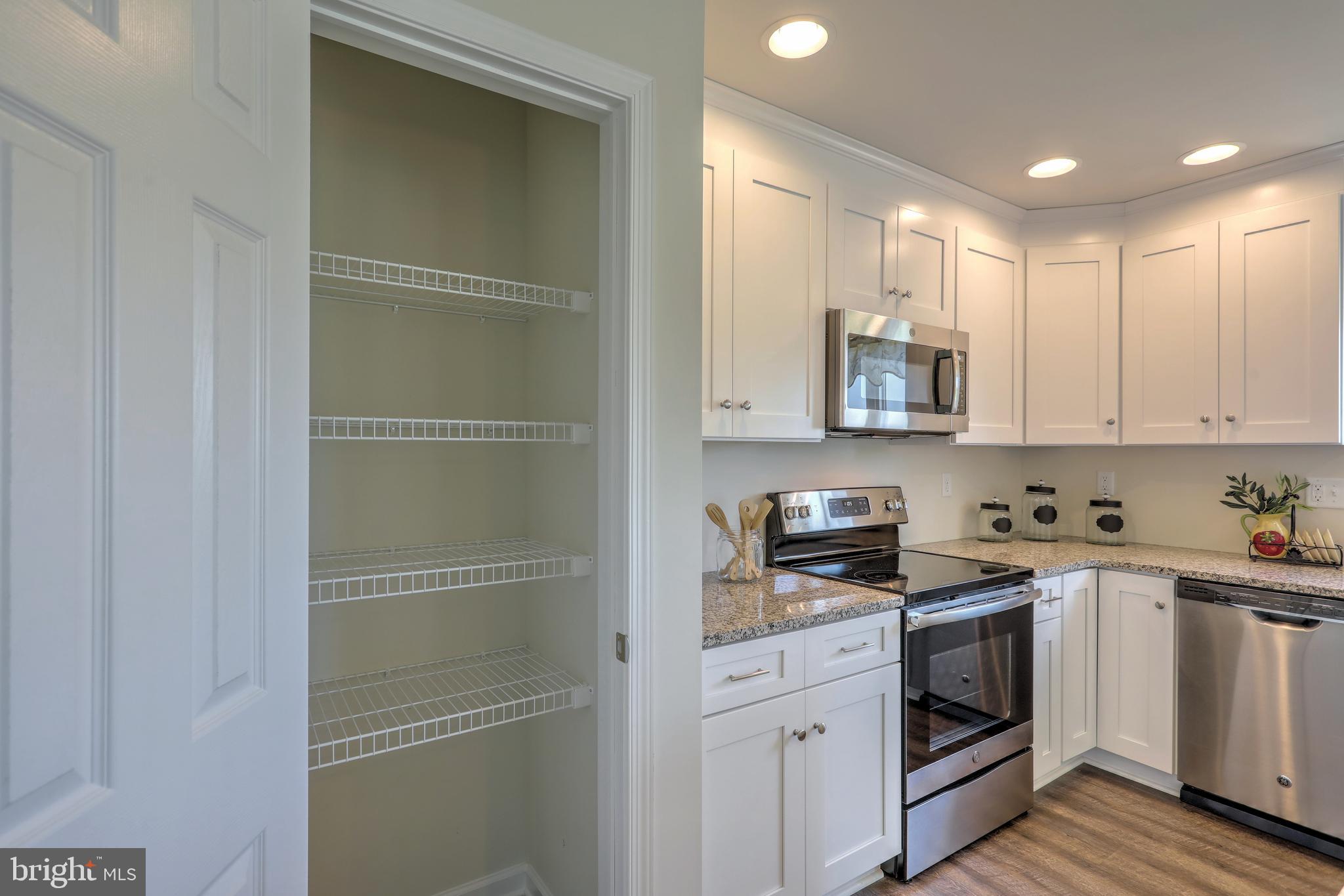 FARM LANE ESTATES - Residential