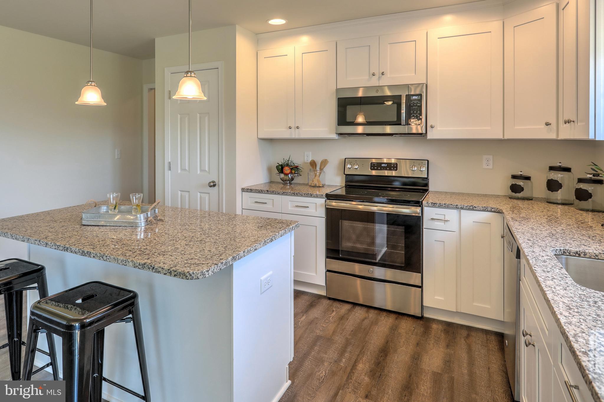FARM LANE ESTATES - Residential