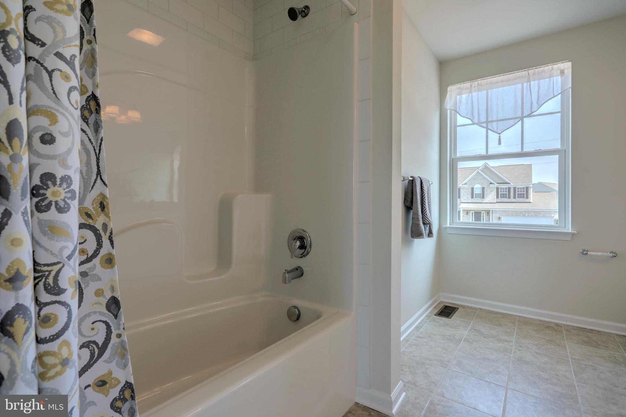 FARM LANE ESTATES - Residential