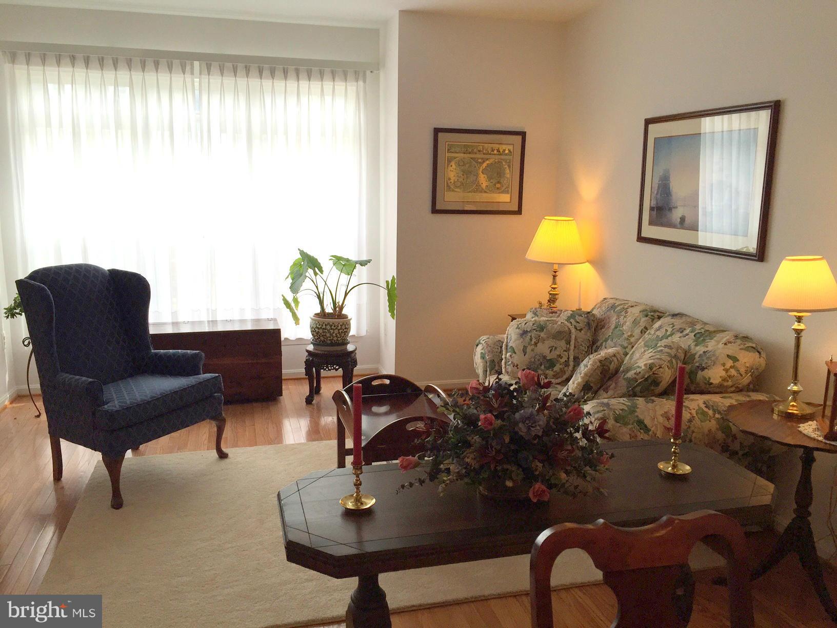 TOWNES OF MANCHESTER WOODS - Residential Lease