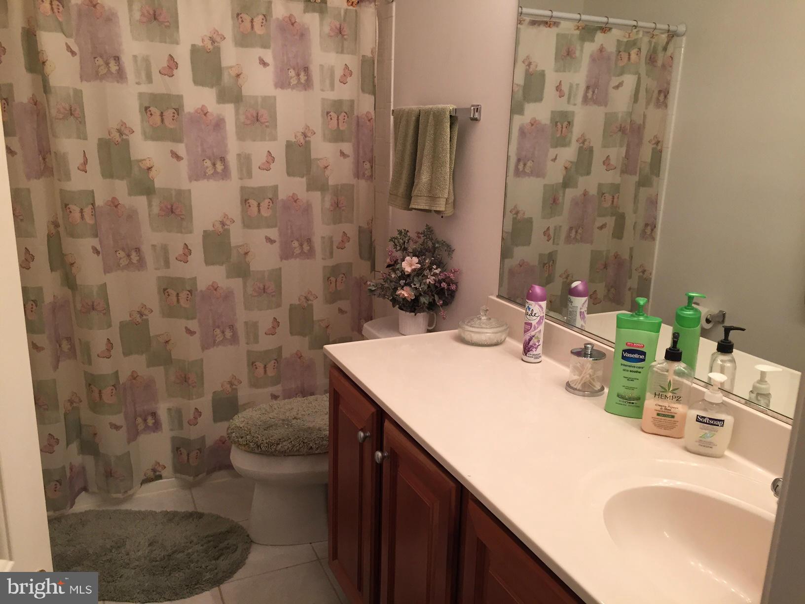 TOWNES OF MANCHESTER WOODS - Residential Lease