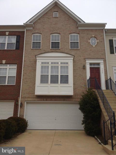 TOWNES OF MANCHESTER WOODS - Residential Lease