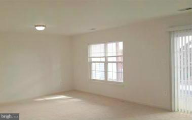 TOWNES OF MANCHESTER WOODS - Residential Lease