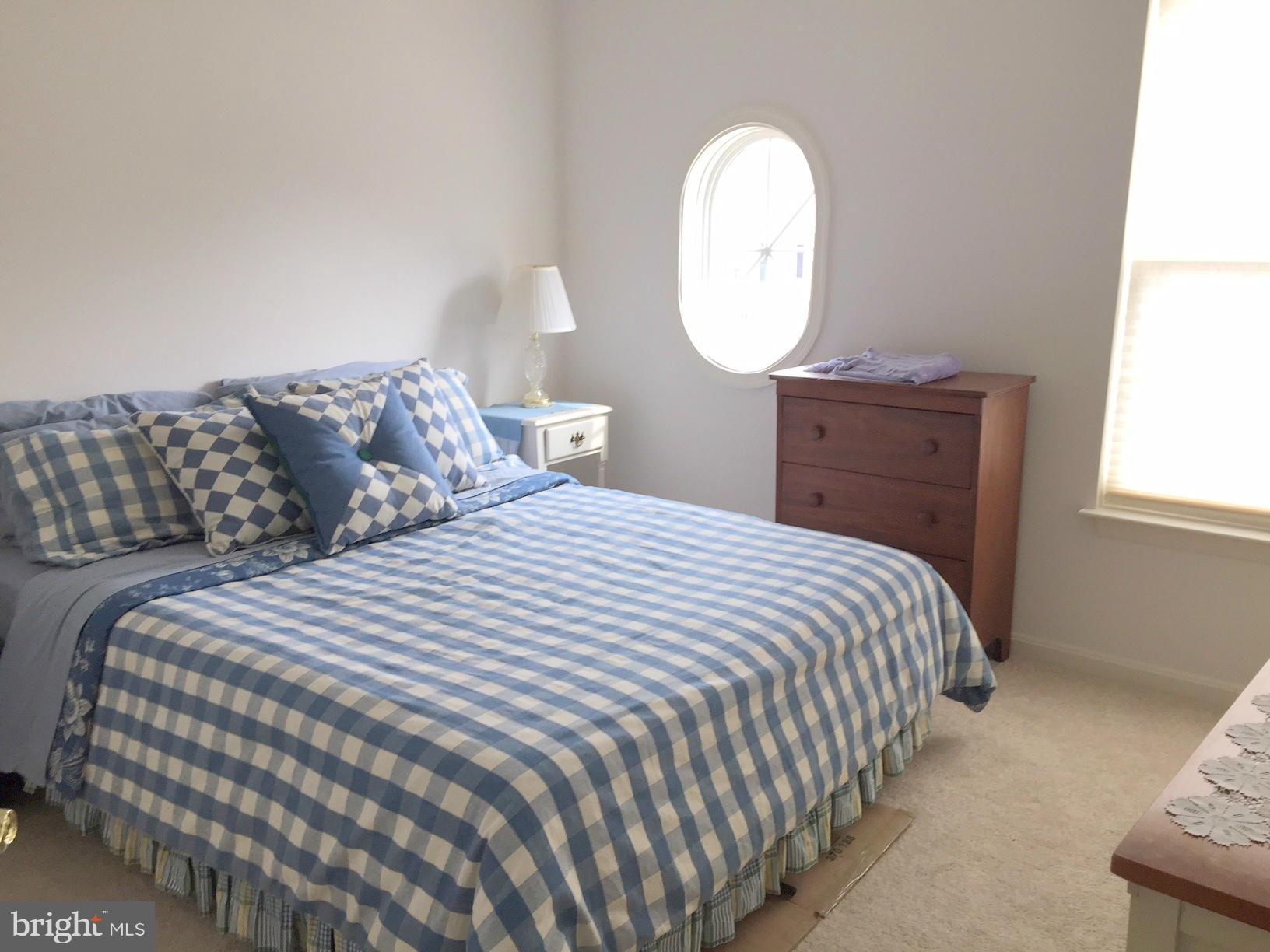 TOWNES OF MANCHESTER WOODS - Residential Lease