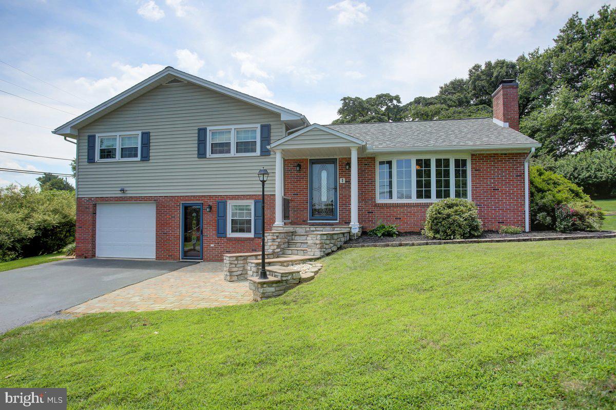 300 FARMINGTON ROAD