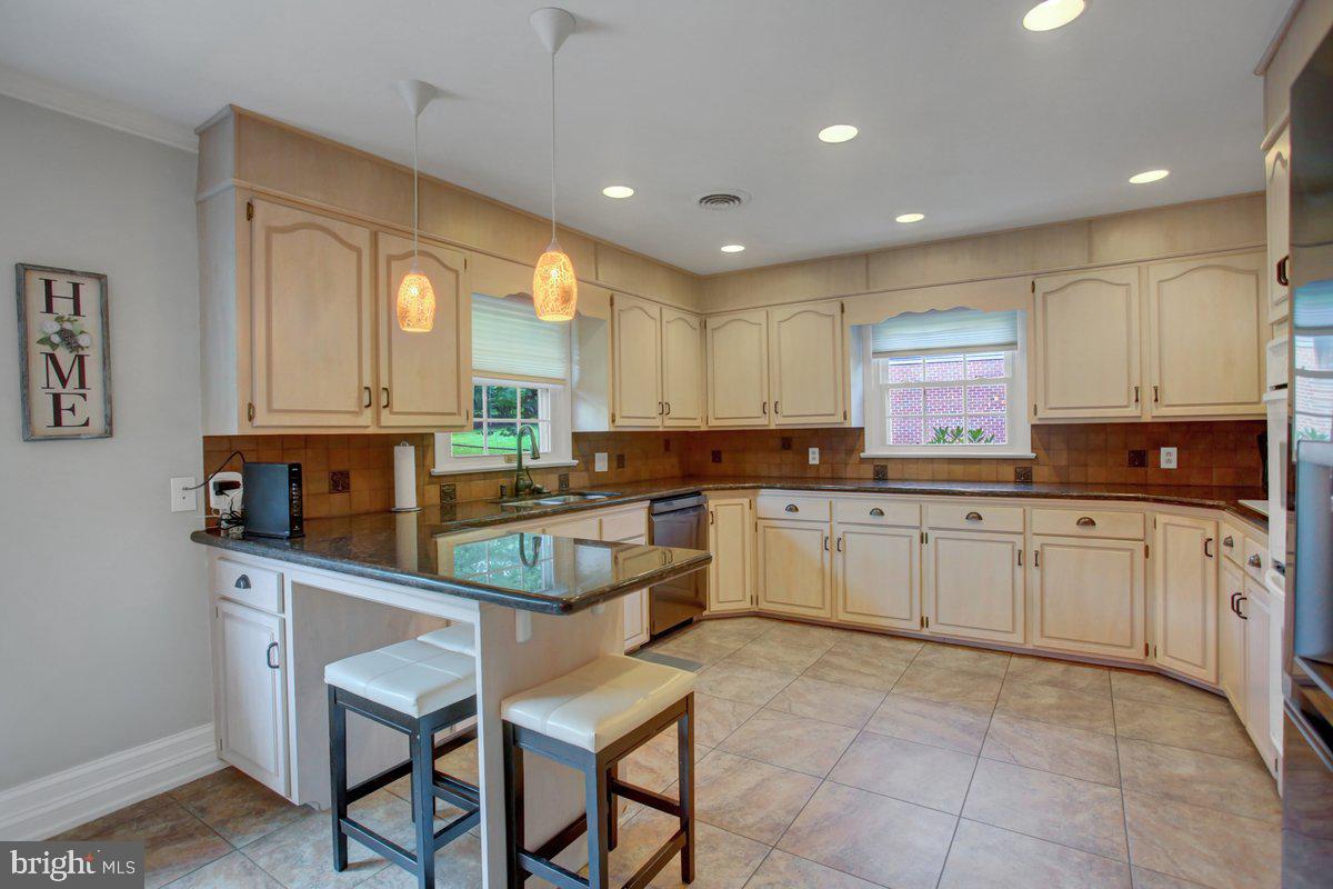 SOUTH GUILFORD HILLS - Residential