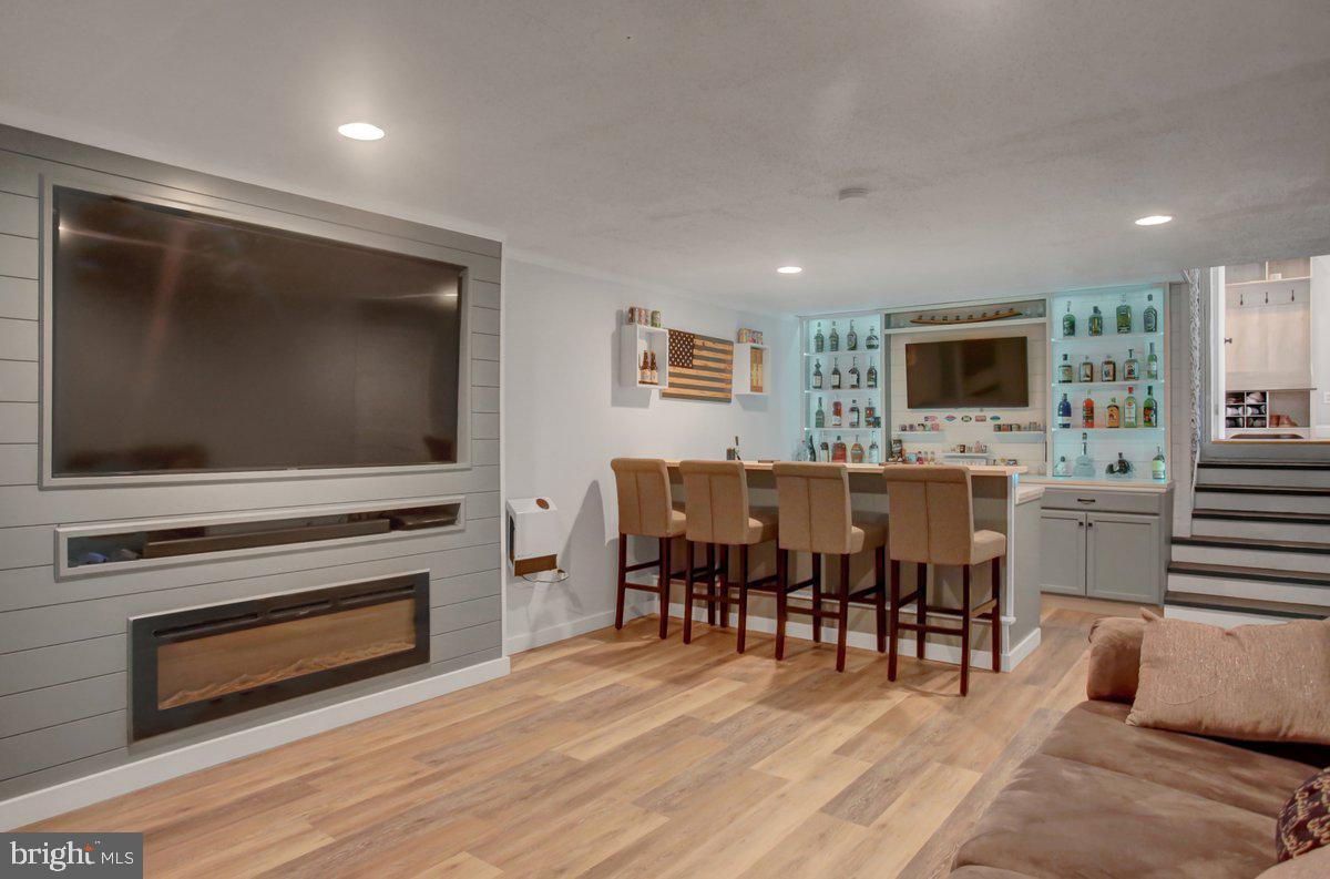 SOUTH GUILFORD HILLS - Residential