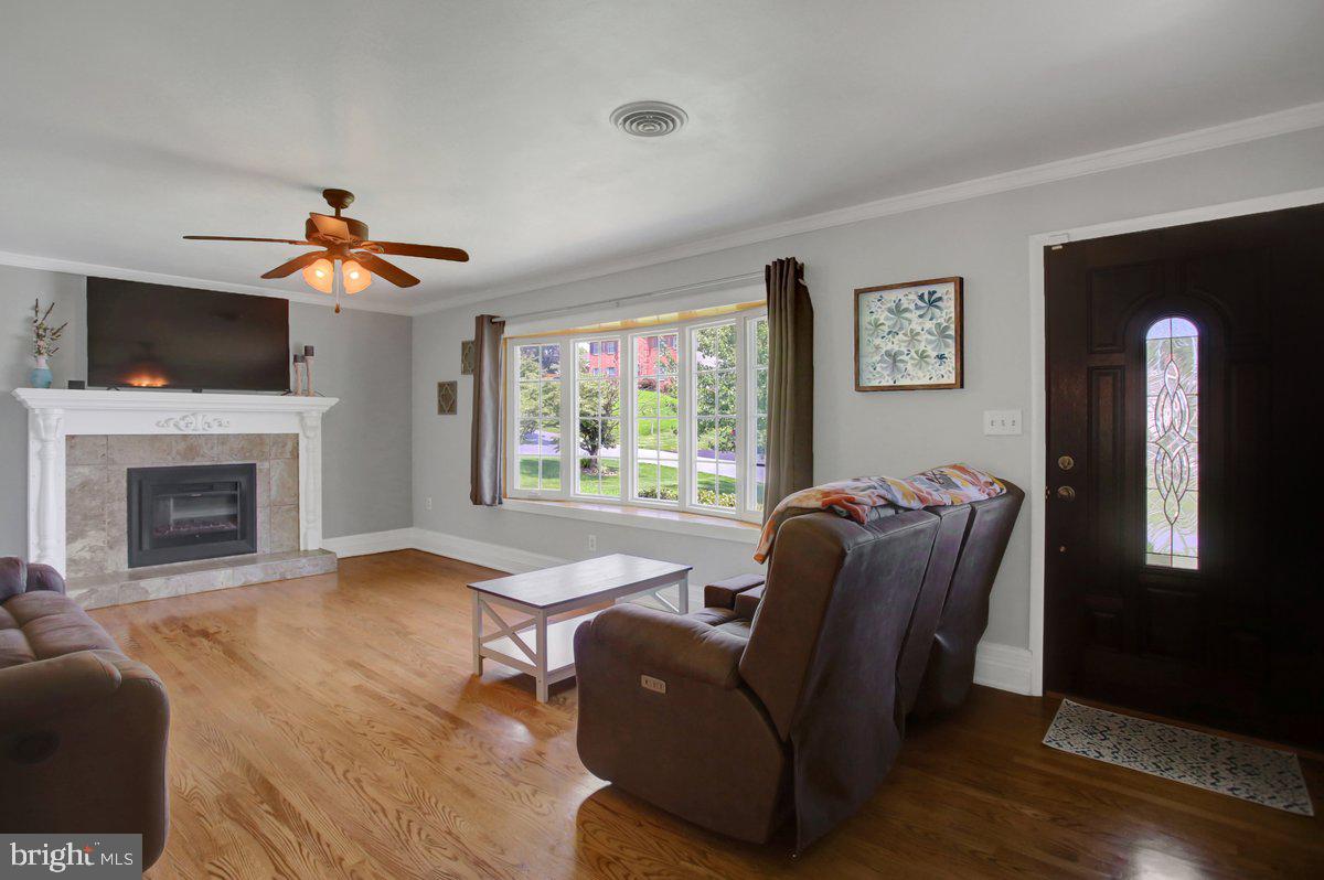 300 FARMINGTON ROAD