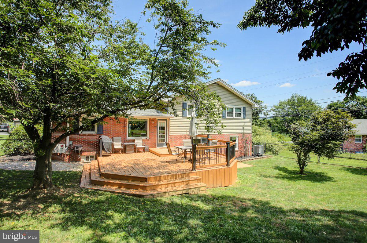 SOUTH GUILFORD HILLS - Residential