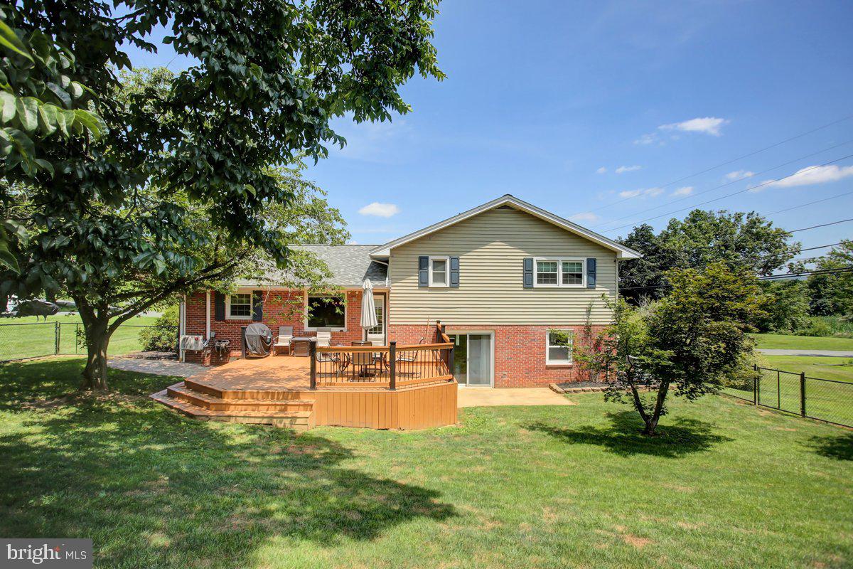 SOUTH GUILFORD HILLS - Residential