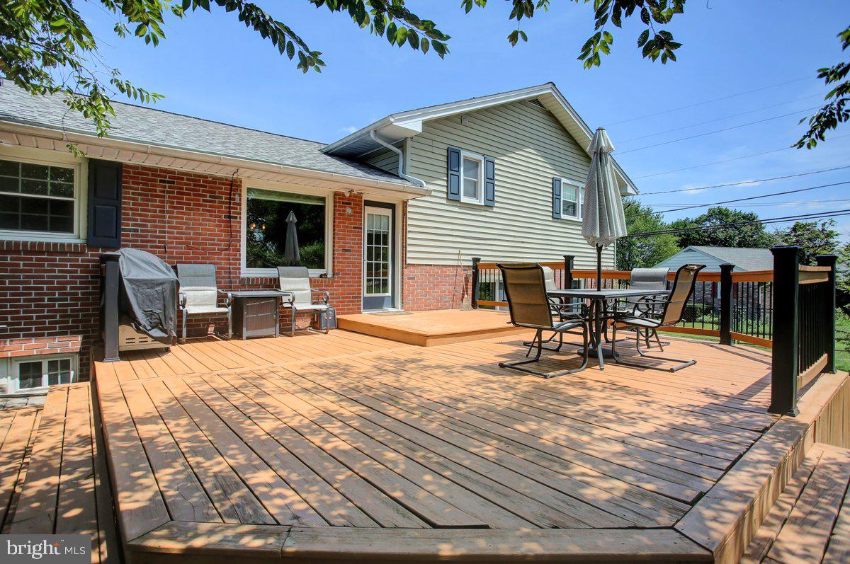 SOUTH GUILFORD HILLS - Residential