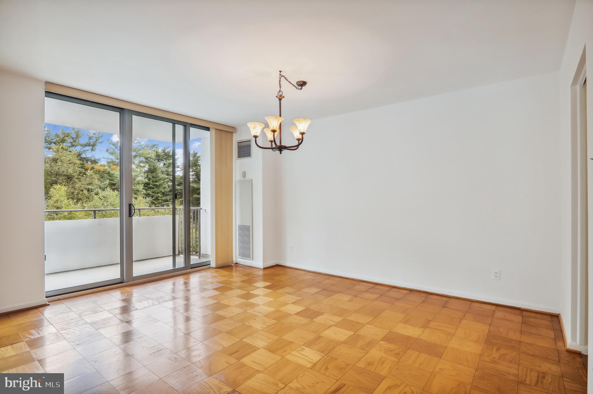 KENWOOD - Residential