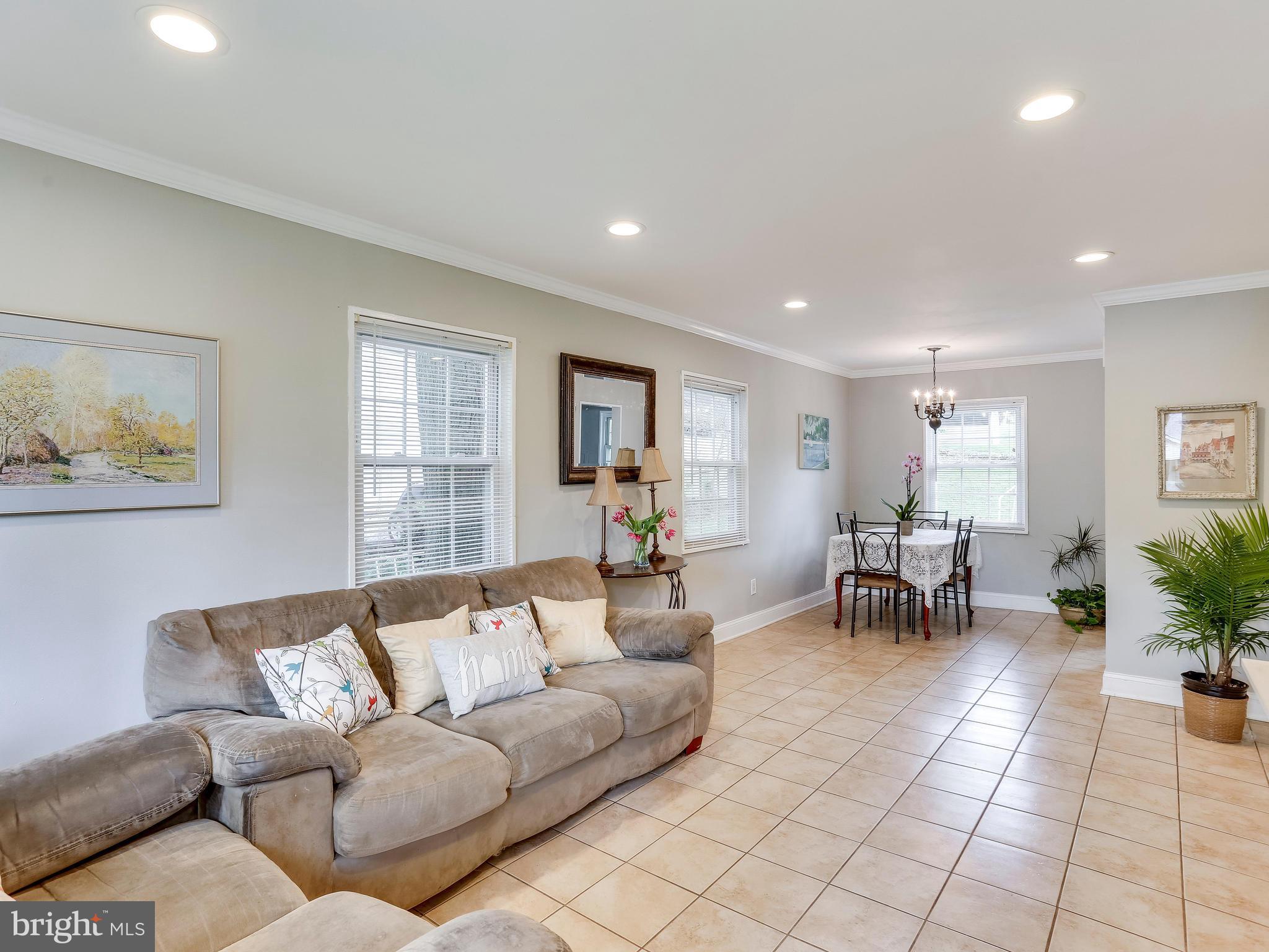 PIMMIT HILLS - Residential