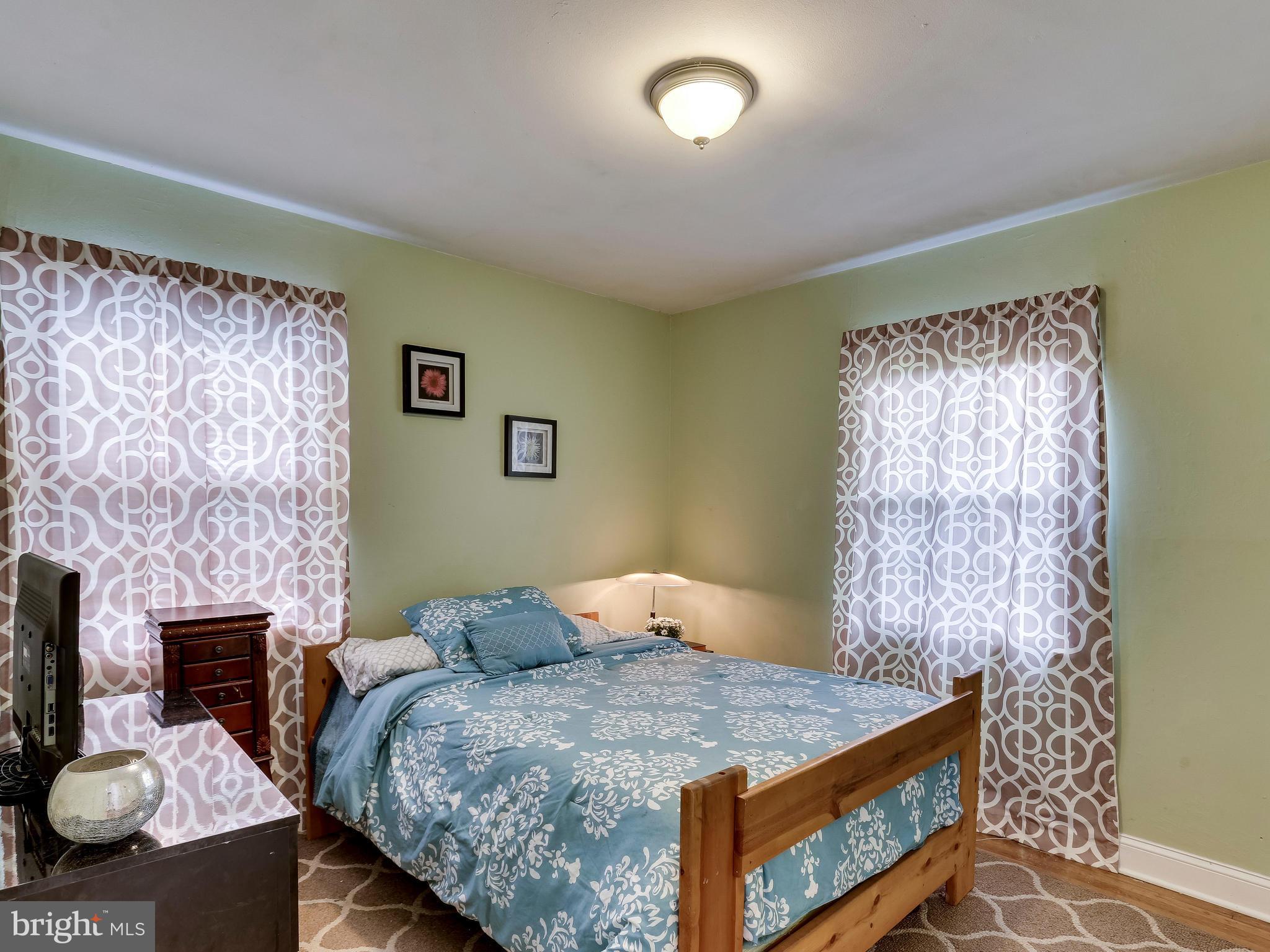 PIMMIT HILLS - Residential