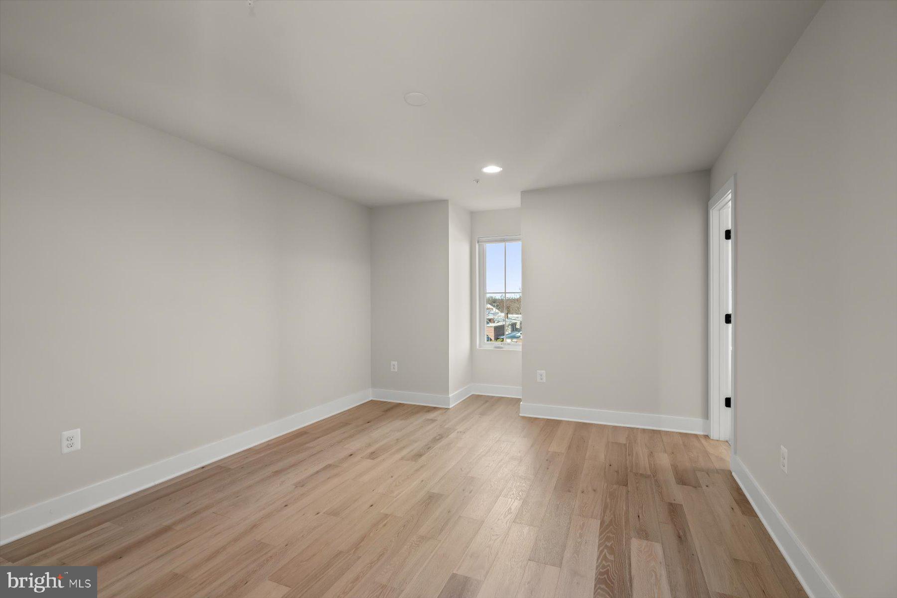 COURTHOUSE - Residential