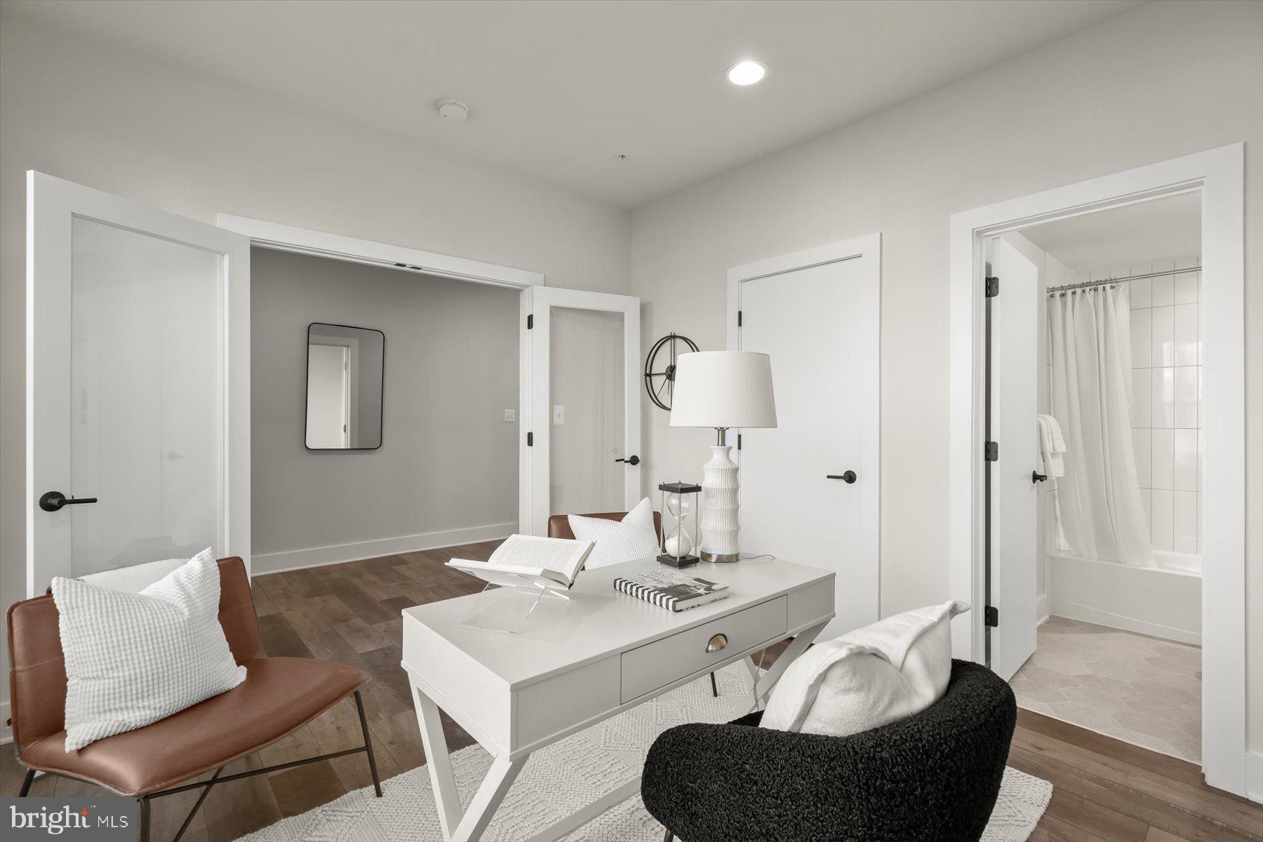 2114 18TH STREET NORTH