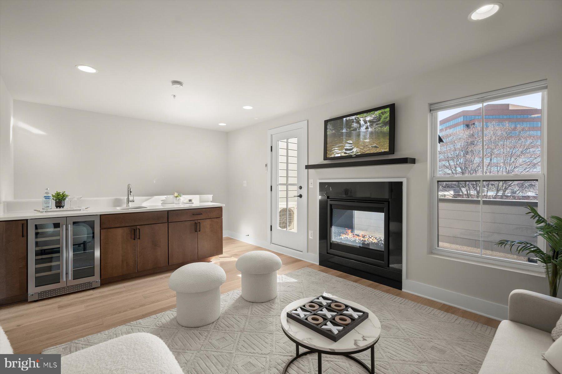 COURTHOUSE - Residential