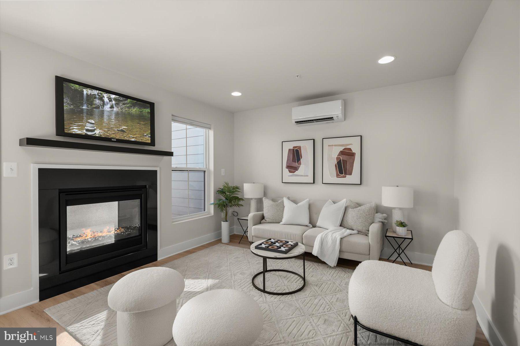 COURTHOUSE - Residential