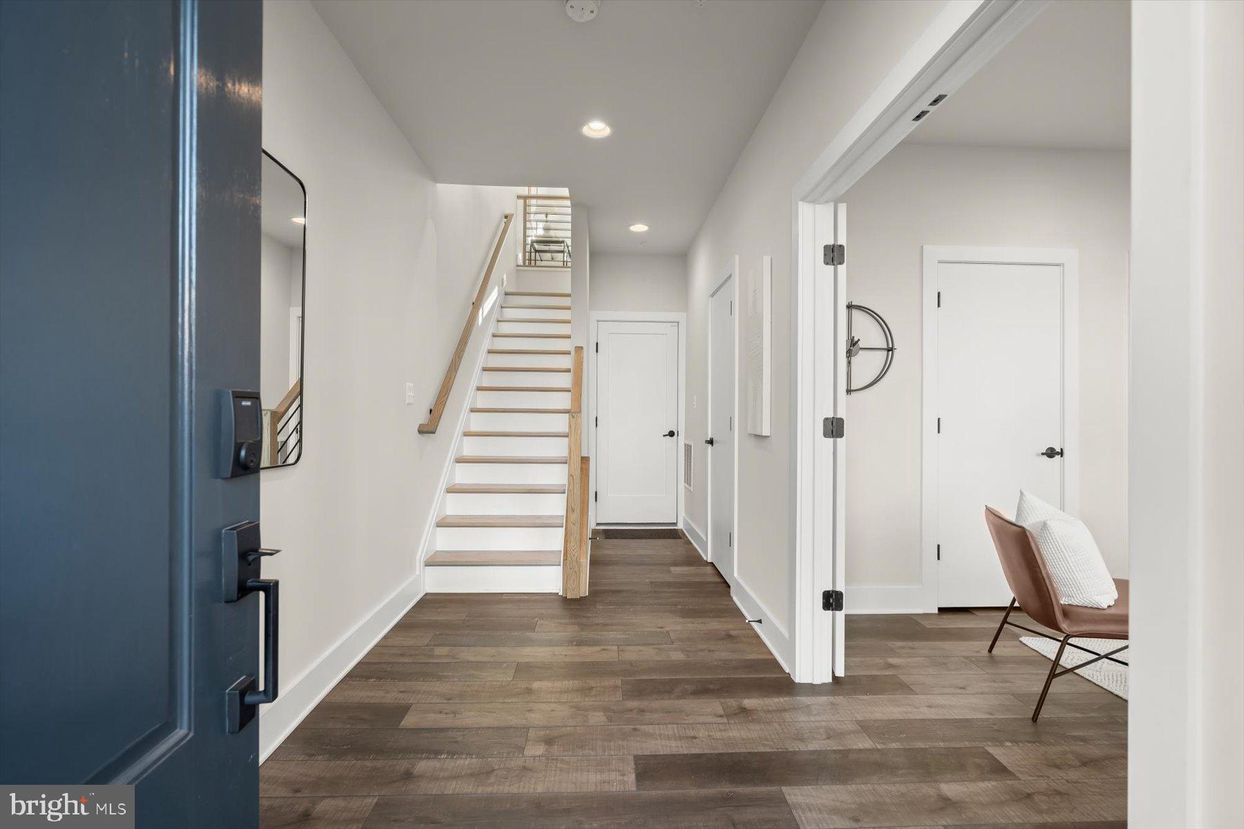 2114 18TH STREET NORTH