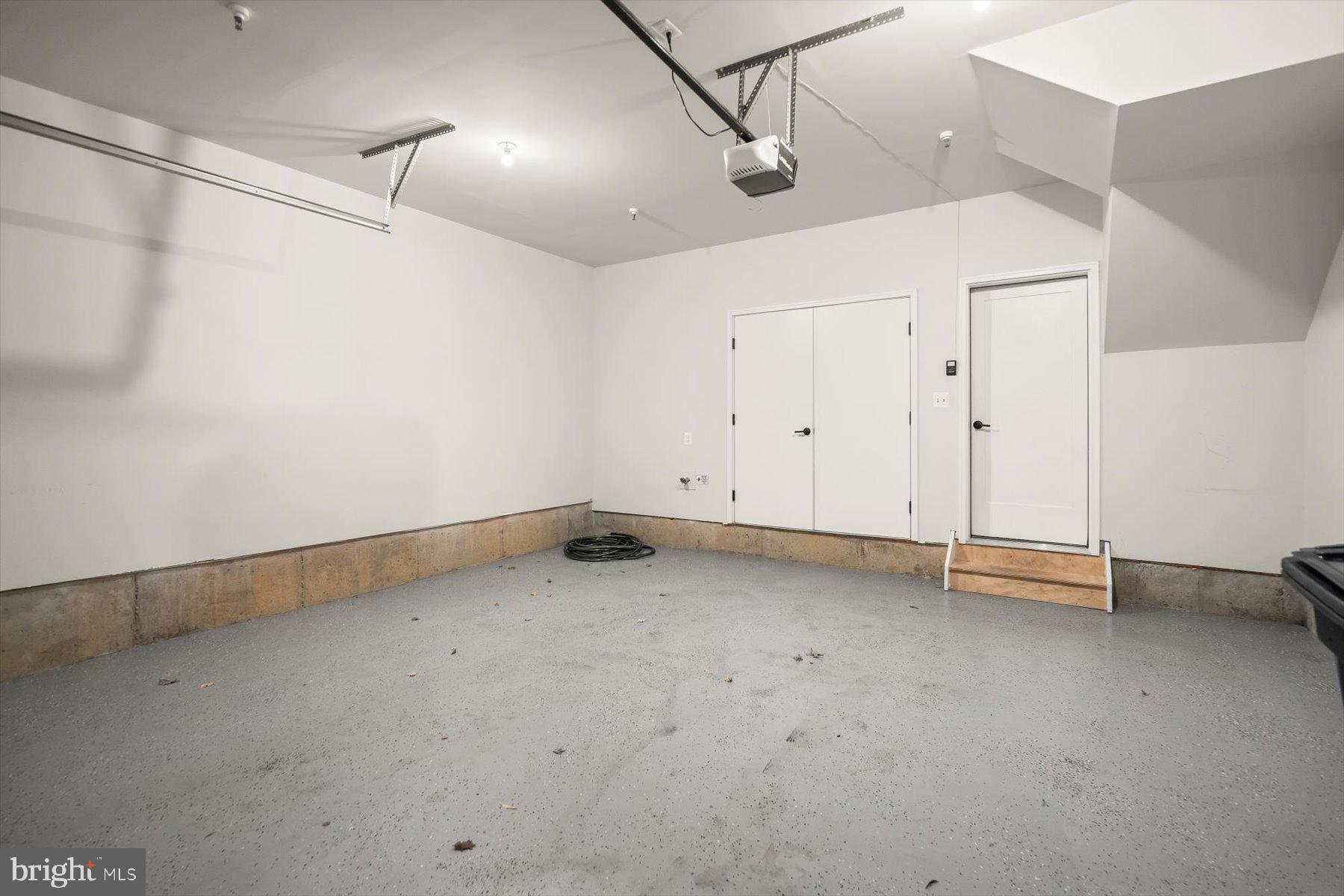 COURTHOUSE - Residential