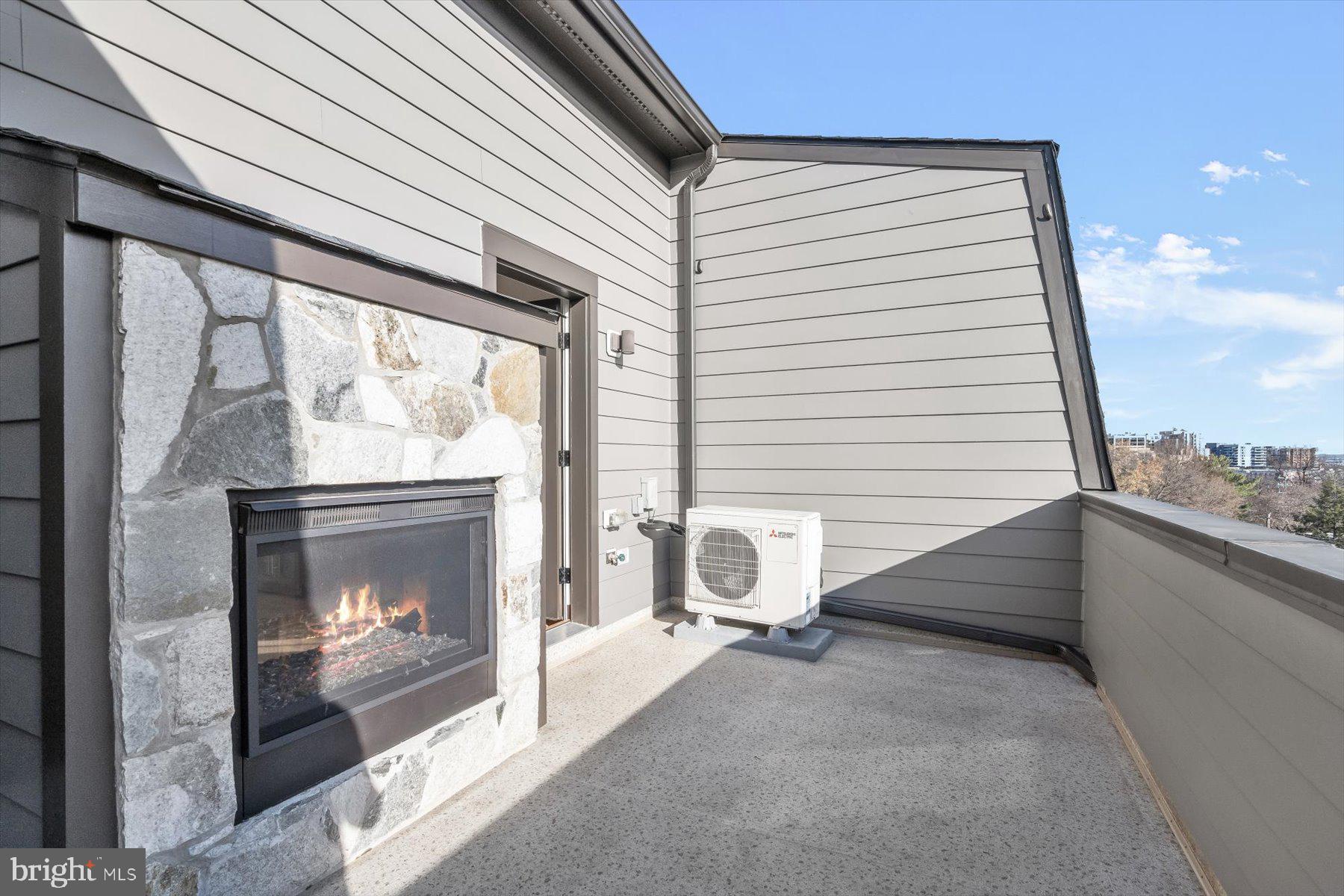 COURTHOUSE - Residential